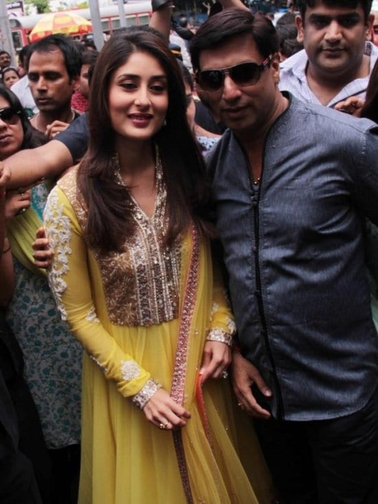 tamil-actress-heroine-actress-kareena-kapoor-at-siddhivinayak-temple-mandir04