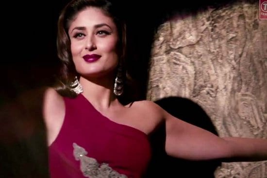 kareena-sexy-dec7