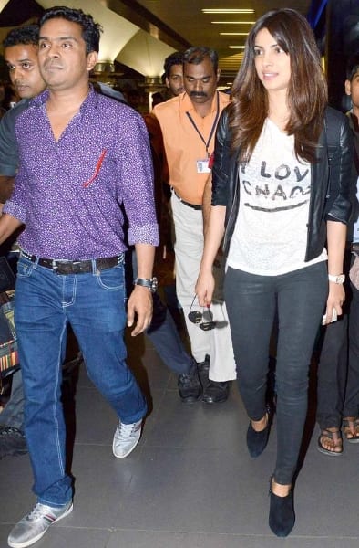 priyanka-airport-2