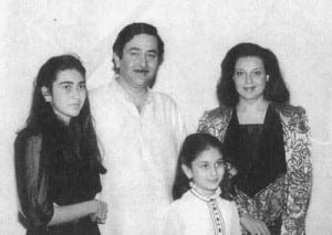 Randhir Kapoor, Babita, Kareena Kapoor & Karishma Kapoor