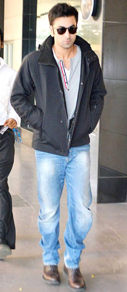 Ranbir Kapoor Spotted at the Airport