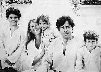 Shashi Kapoor, Jennifer Kapoor & Family