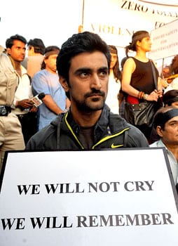 Bollywood Protest in Honour of Delhi Gangrape Victim