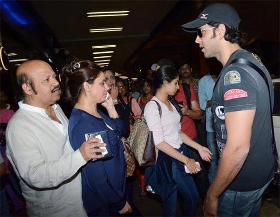 Hrithik Roshan, Rakesh Roshan, Hridhaan Roshan, Pinky Roshan, Sunaina Roshan & Sussanne Roshan Spotted at the Airport