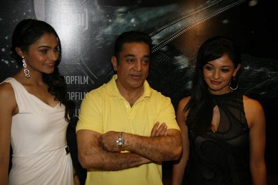 Kamal Haasan, Andreah Jeremiah & Pooja Kumar at the Vishwaroop Press Conference