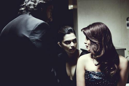 Priyanka Chopra, Deepika Padukone, Parineeti Chopra, Anushka Sharma & Ranveer Singh at the Filmfare Awards 2013