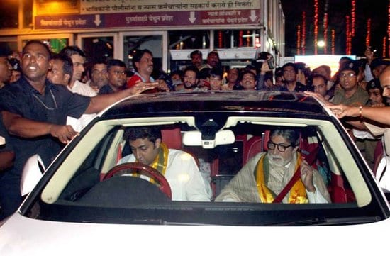 Amitabh Bachchan, Jaya Bachchan, Abhishek Bachchan and Aishwarya Rai Bachchan at the Temple