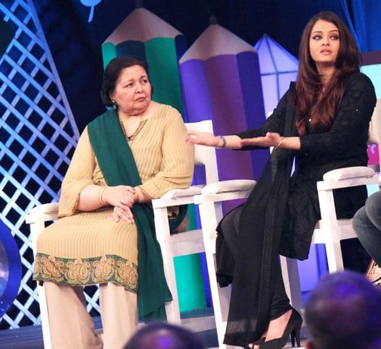 Sachin Tendulkar, Aishwarya Rai Bachchan, Pamela Chopra, Anil Kapoor, Kajol Raising Money for Underprivleged Schools