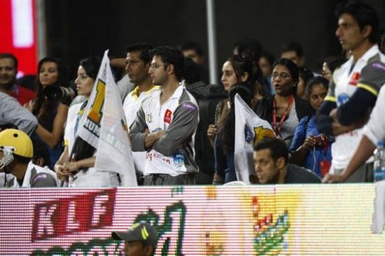 Salman Khan at Kerala Strikers Vs Mumbai Heroes Cricket Match