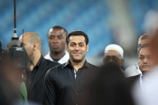 Salman Khan, Sohail Khan, Nargis Fakhri, Chitrangada Singh, Kangana Ranaut, Sunil Shetty at CCL3 Match in Dubai