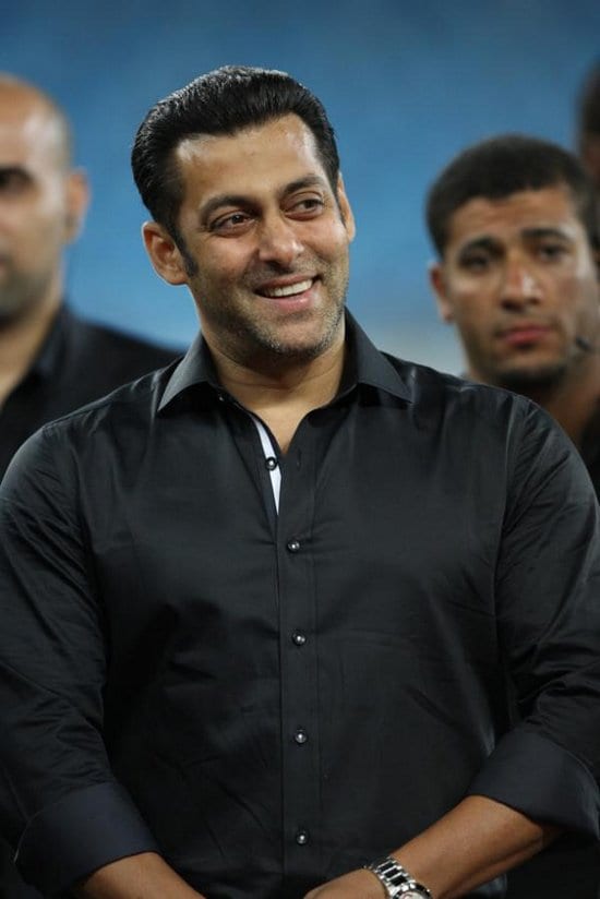 Salman Khan, Sohail Khan, Nargis Fakhri, Chitrangada Singh, Kangana Ranaut, Sunil Shetty at CCL3 Match in Dubai