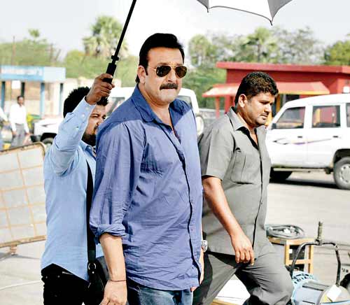 Sanjay Dutt on the Sets of Policegiri