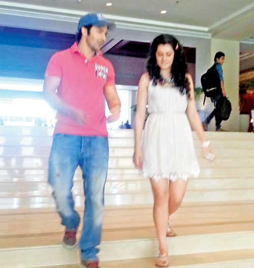 Varun Dhawan Spotted with Taapsee