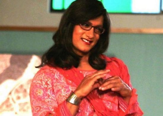 Aamir Khan Dressed as a Woman on the sets of an Ad