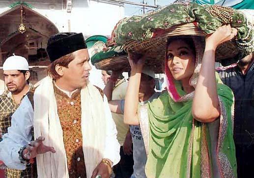 Bipasha Basu Spotted at Ajmer Sharif Dargah