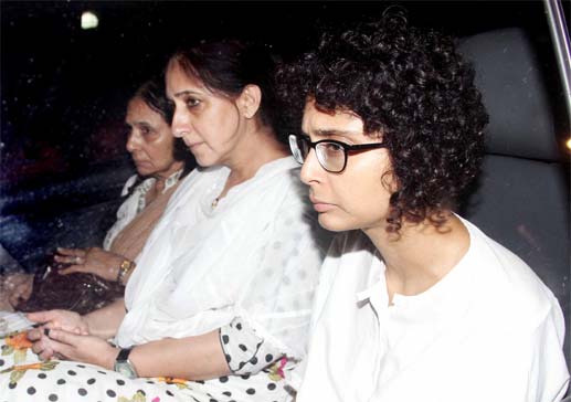 Aamir Khan, his wife Kiran Rao, his mother and his sister visit Jiah Khan's Home