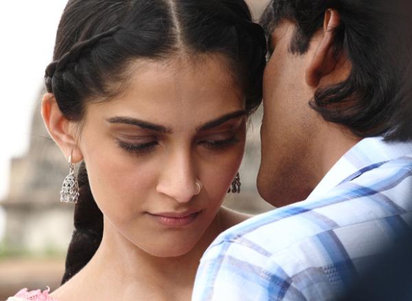 Abhay Deol, Dhanush and Sonam Kapoor in Raanjhanaa