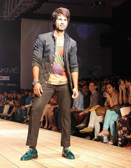 Shahid Kapoor on the Ramp at LFW