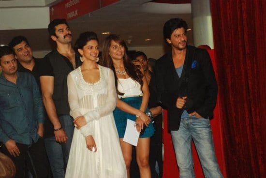 Shah Rukh Khan and Deepika Padukone at the Trailer Launch of Chennai Express