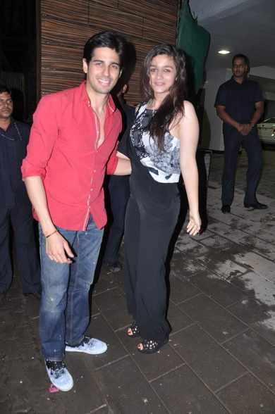 Katrina Kaif, Aamir Khan, Ranbir Kapoor, Parineeti Chopra, Priyanka Chopra, Alia Bhatt, Siddarth Malhotra and Arjun Kapoor at Ship of Theseus Screening