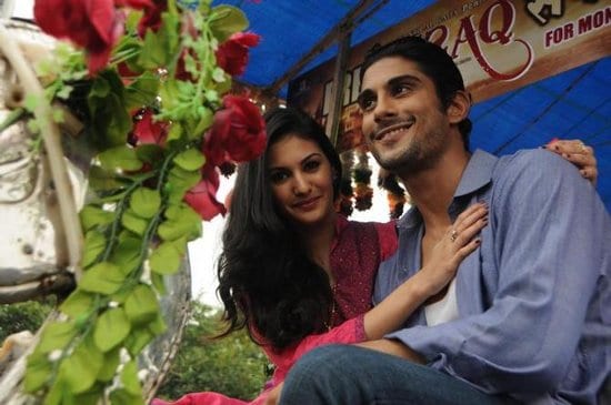 Prateik and Amyra Promote Issaq