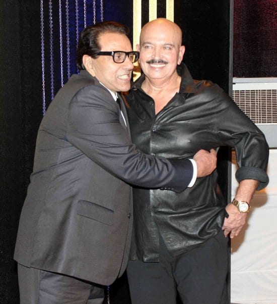 Dharmendra, Rakesh Roshan at Rakesh Roshan's Birthday Celebrations