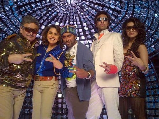 Ranbir Kapoor, Rishi Kapoor and Neetu Singh on the sets of Besharam