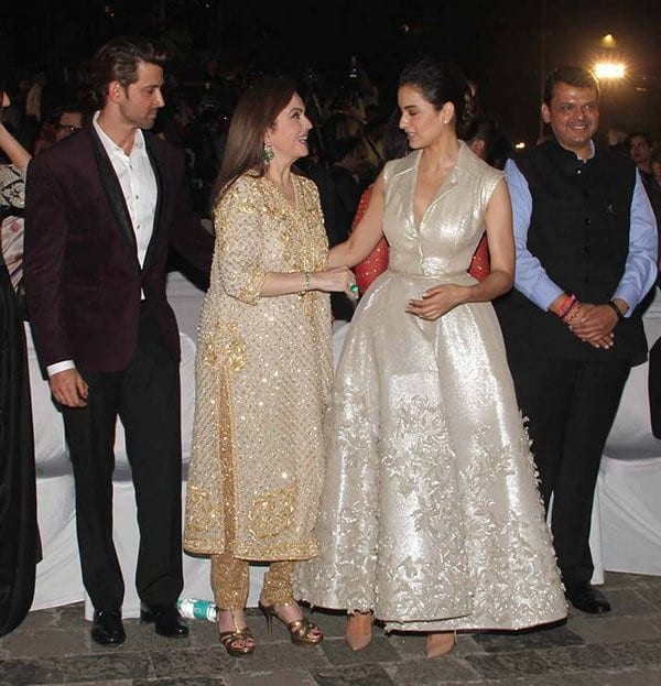 hrithikroshanwarofwordswithkanganaranaut-small.jpg