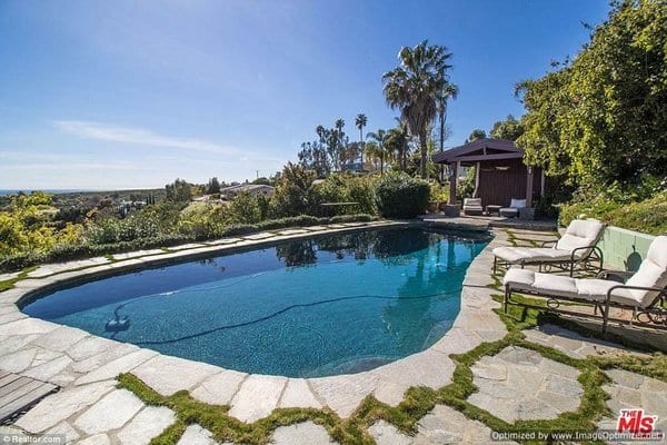 Celebrity Homes- Robert Downey Jr and his Malibu Mansion