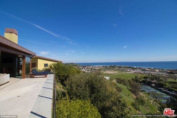 Celebrity Homes- Robert Downey Jr and his Malibu Mansion