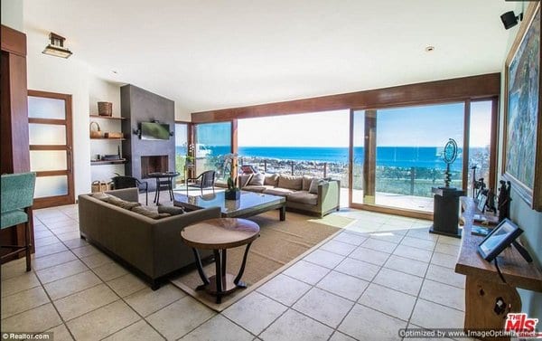 Celebrity Homes- Robert Downey Jr and his Malibu Mansion